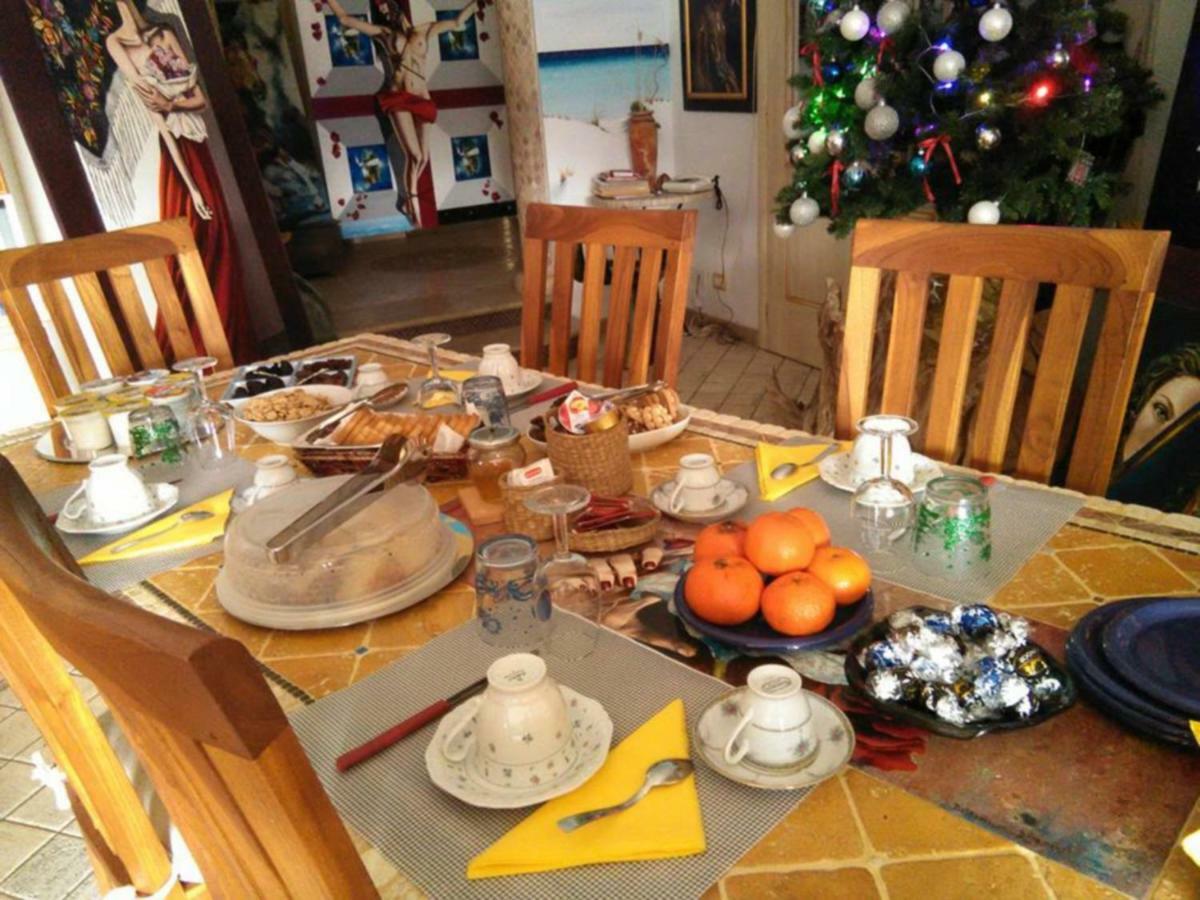 Casa D' Artista B&B Ozieri Luaran gambar