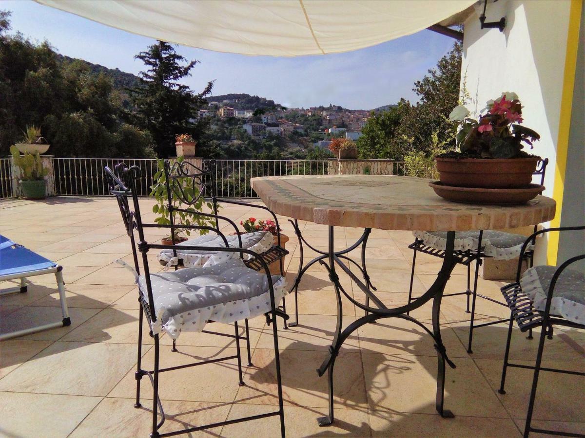 Casa D' Artista B&B Ozieri Luaran gambar